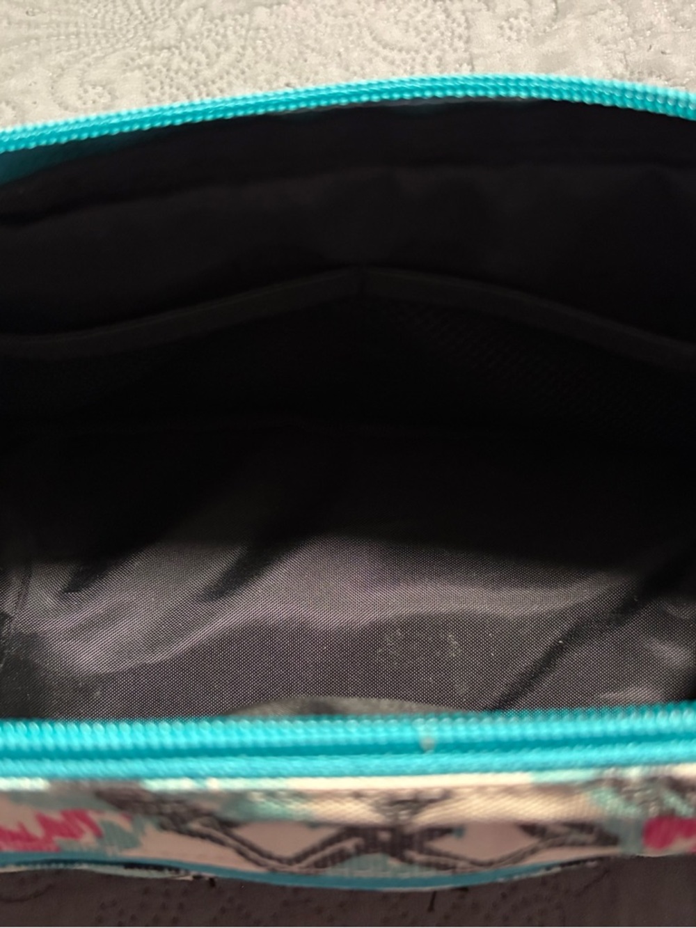 KAVU Grizzly Kit, Padded Accessory Bag Travel Case - Picture 4 of 11